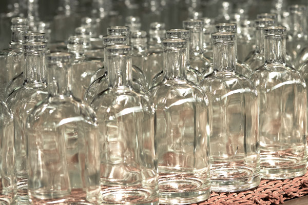 nordic liquor bottle bottiglia di liquore nordico