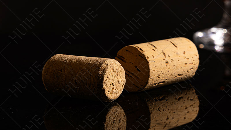 wine corks vs screw caps-wine corks tappi per vino vs tappi a vite-tappi per vino