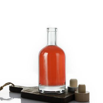 Bottiglia di liquore in vetro super flint nordico