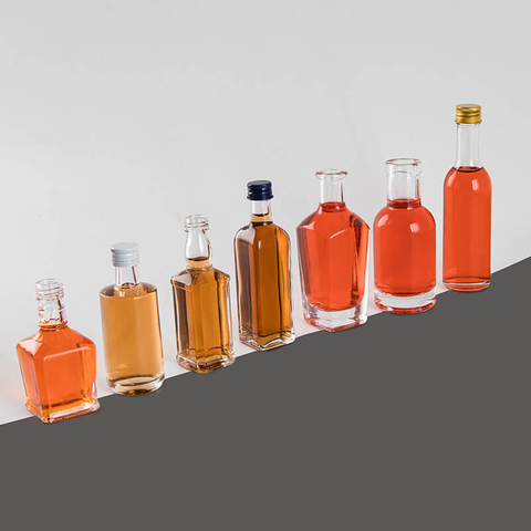Fornitore di bottiglie di vetro per liquori alcolico in miniatura