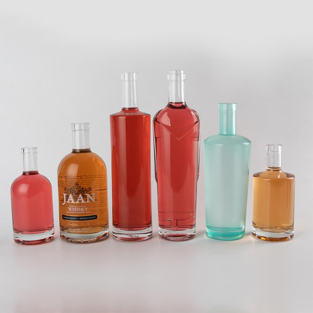 Bottiglie di vetro alcoliche Vodka personalizzate quadrate rotonde vuote da 500 ml 750 ML sfuse