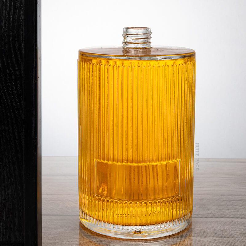 bottiglia di liquore a costola verticale-4