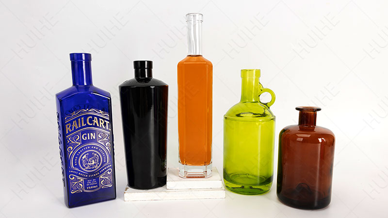 Liquore vs Liquore - Bottiglie di liquore