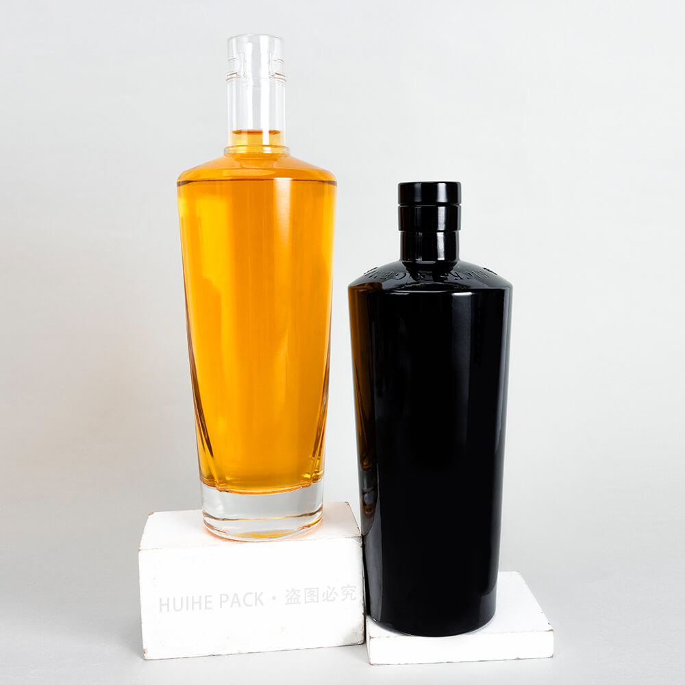 bottiglia di vetro di whisky