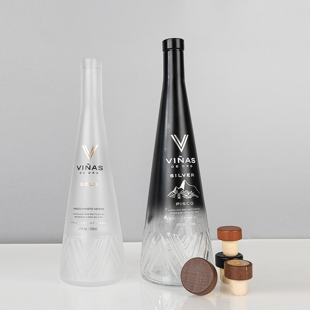 500 ml da 700 ml bottiglia di alcol in vetro con diico conico con cappuccio di sughero