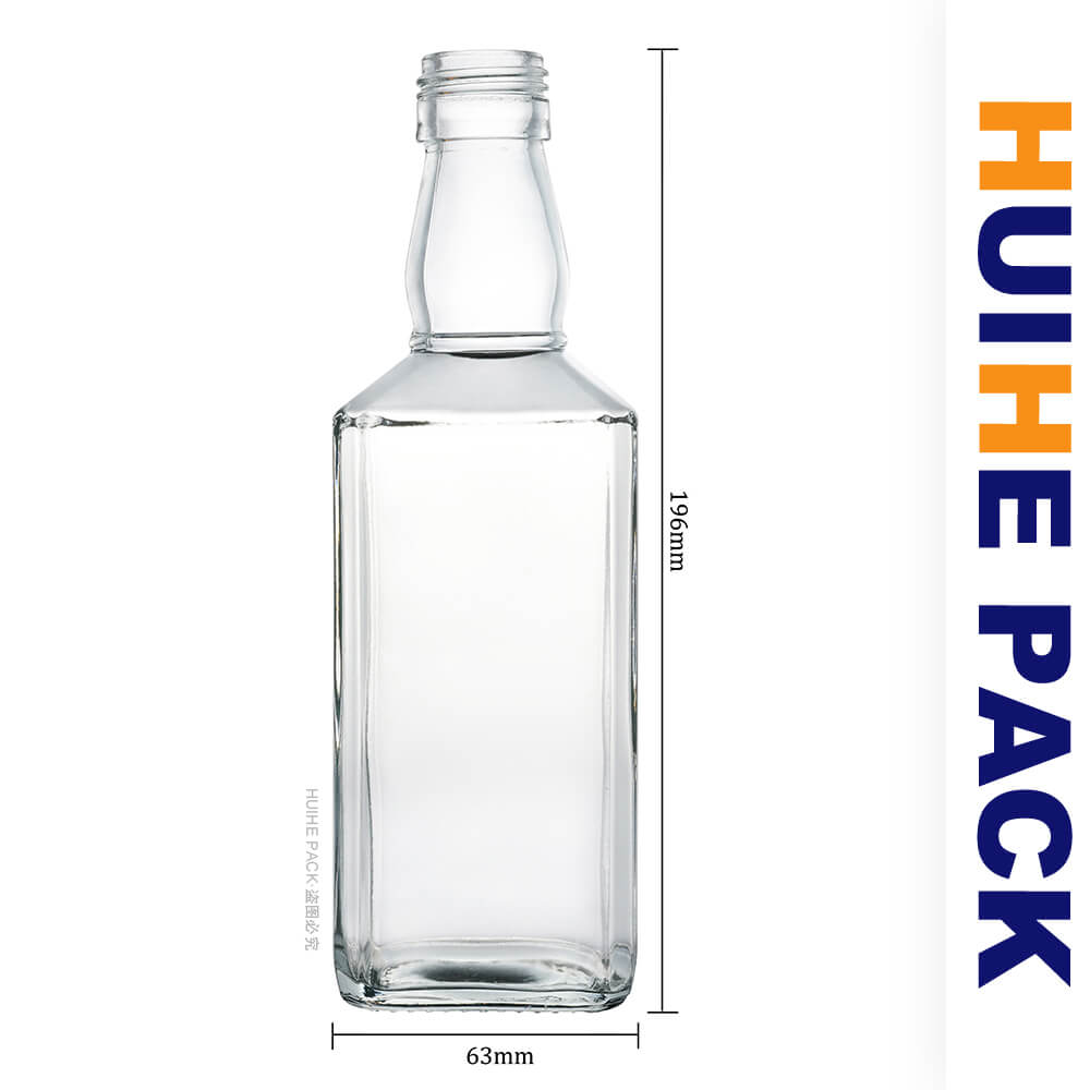 Tennessee whisky bottle (2) Bottiglia di whisky del Tennessee (2)