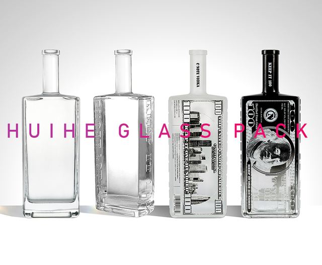 Marchio audace: bottiglia quadrata piatta personalizzata per liquori di cereali