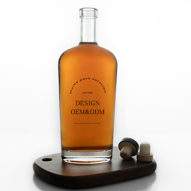 Bottiglia di liquore in vetro di pallone ovale Philly con tappo di tazza