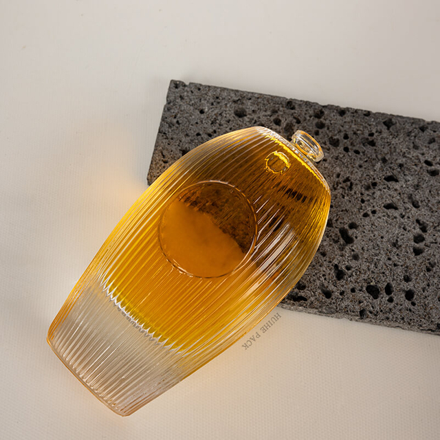 Motivi ovali a crepaccio verticalmente