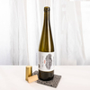 Bottiglie di vino Hock Rhine Riesling verde oliva con tappo in sughero