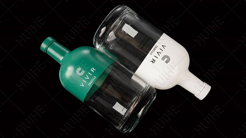 Dimensioni della bottiglia di liquore da 70 cl vs 750 ml: bottiglia di tequila da 70 cl