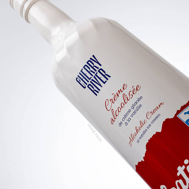 Bottiglia di liquore liquore gin vodka rum a forma affusolata da 750 ml