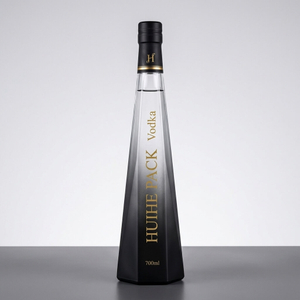 Bottiglia di vodka in vetro trasparente irregolare da 700 ml con tappeti