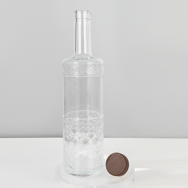 Bottiglia di liquore in vetro a cilindro a cilindro a cilindro a manzo a collo in rilievo da 700 ml
