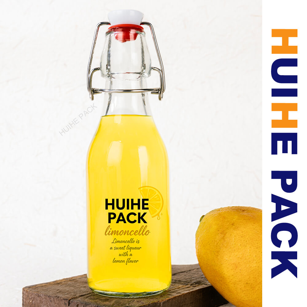 Bottiglie di limoncello top azionario