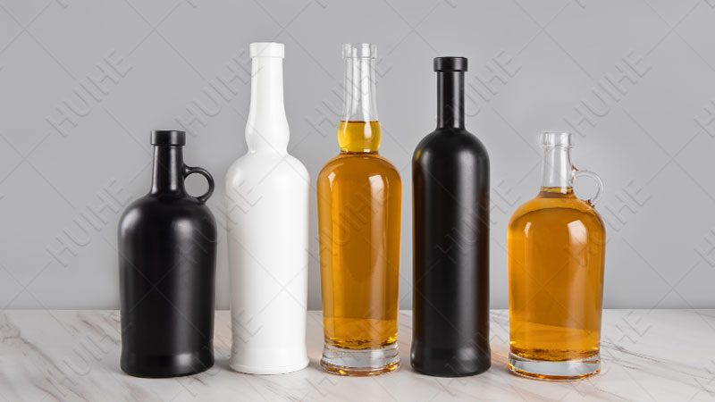 Formati delle bottiglie di liquore da 70cl e 750ml - Bottiglia di liquore da 70cl e 75cl