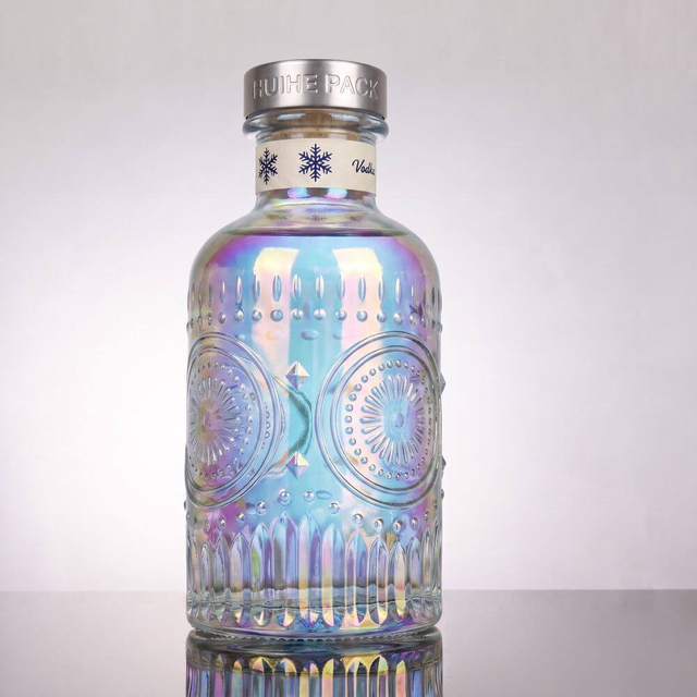 Elaborato floreale - bottiglia di liquore in vetro ispirato con collo spesso