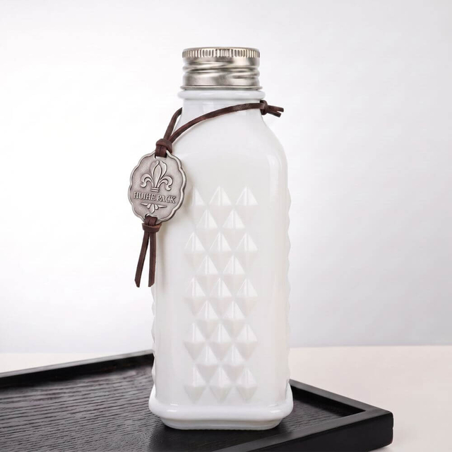 650 ml Modello in rilievo in bottiglia di liquore in vetro a forma di diamante